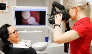 Individuelle Zahnfarbbestimmung Dentallabor Schwabe